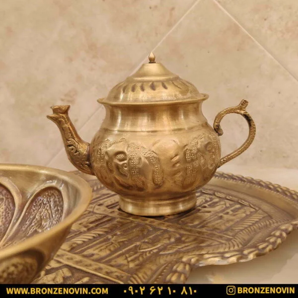 قوری آنتیک برنجی