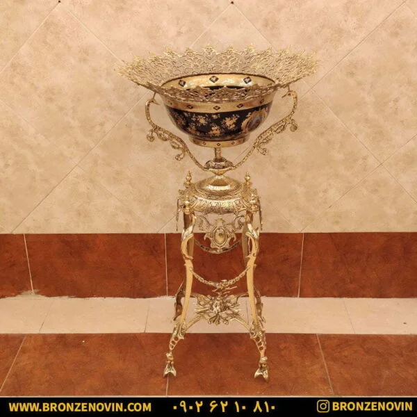 آجیل خوری برنزی کنار سالنی طرح کالکسه