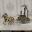 مجسمه برنزی کالسکه و اسب