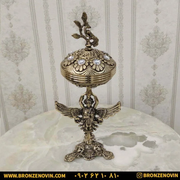 شکلات خوری برنجی