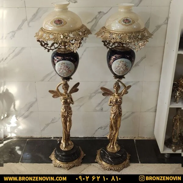 آباژور برنز ایستاده کنار سالنی جفتی مدل بانو