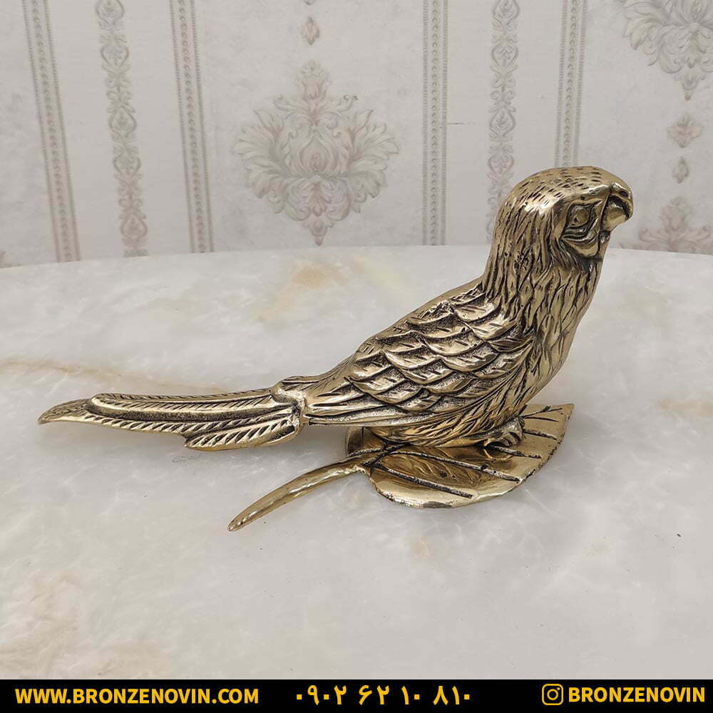 مجسمه برنزی طوطی