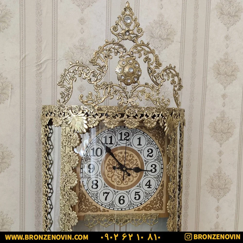 ساعت ایستاده برنجی