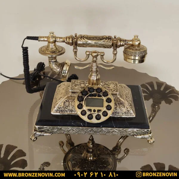 تلفن رومیزی برنزی