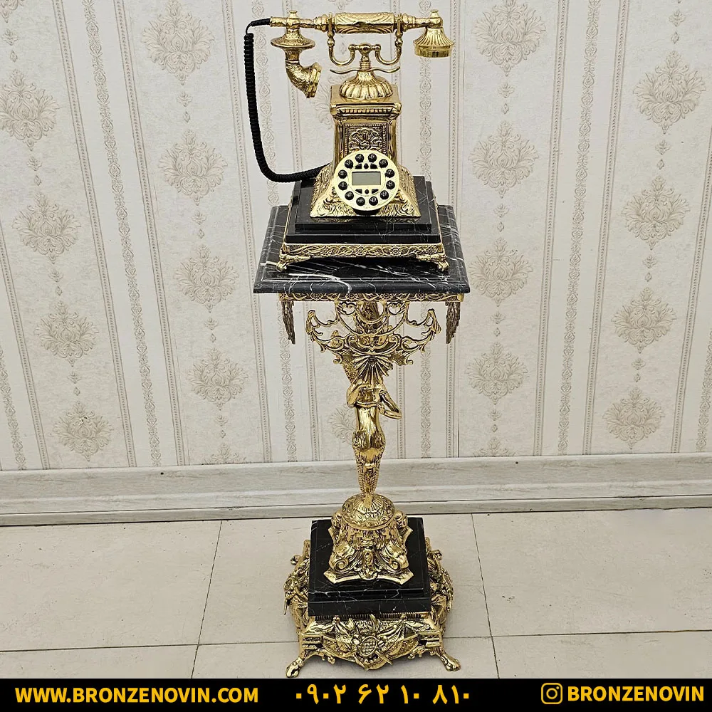 تلفن ایستاده برنز کنار سالنی مدل فرشته