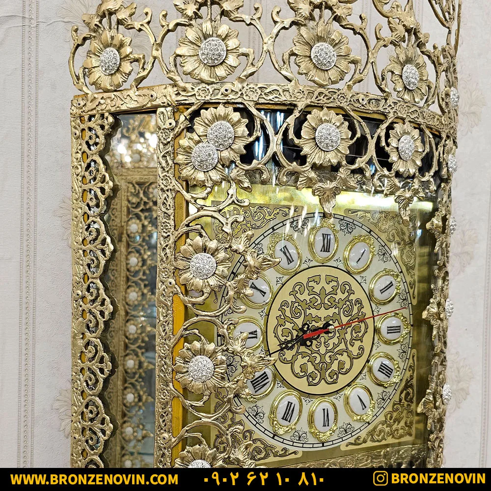 ساعت برنجی