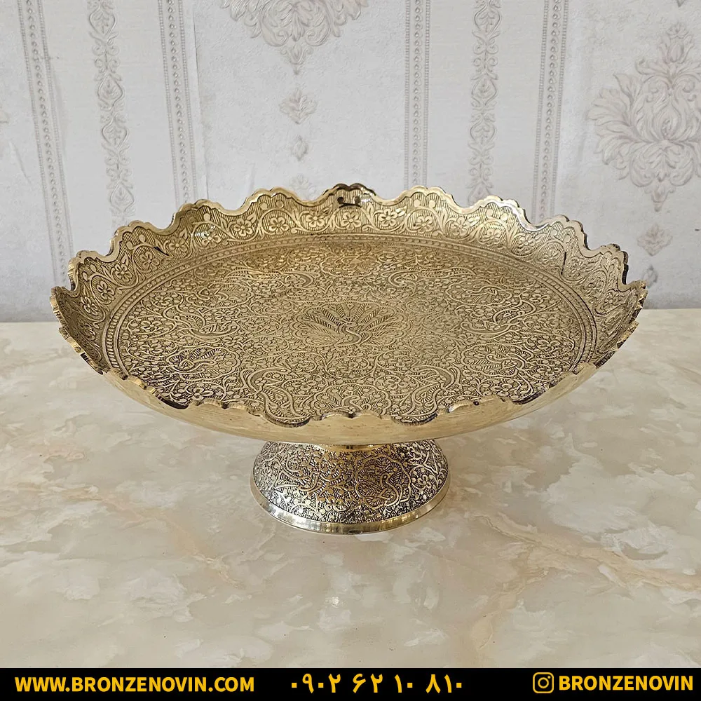 شیرینی خوری برنجی هندی طرح طاووس ۳۰ سانتی